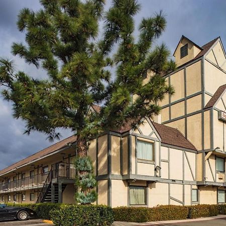 Lemon Heights Inn Tustin Ngoại thất bức ảnh
