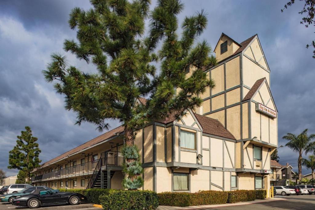 Lemon Heights Inn Tustin Ngoại thất bức ảnh