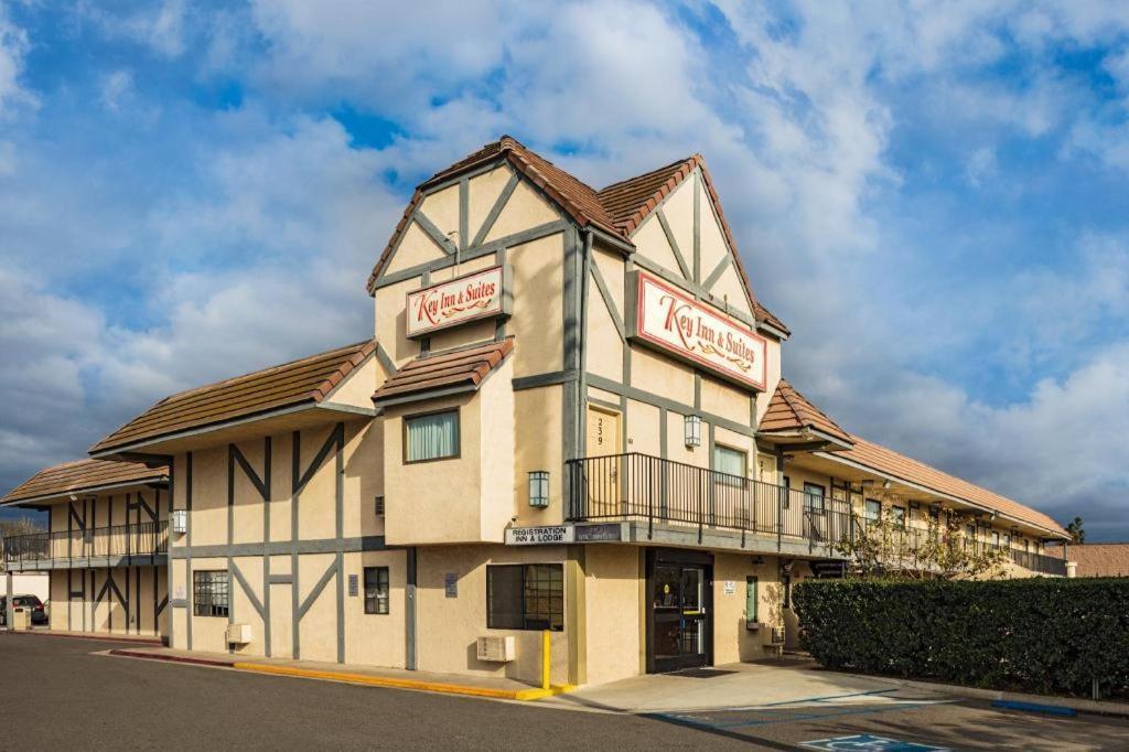 Lemon Heights Inn Tustin Ngoại thất bức ảnh
