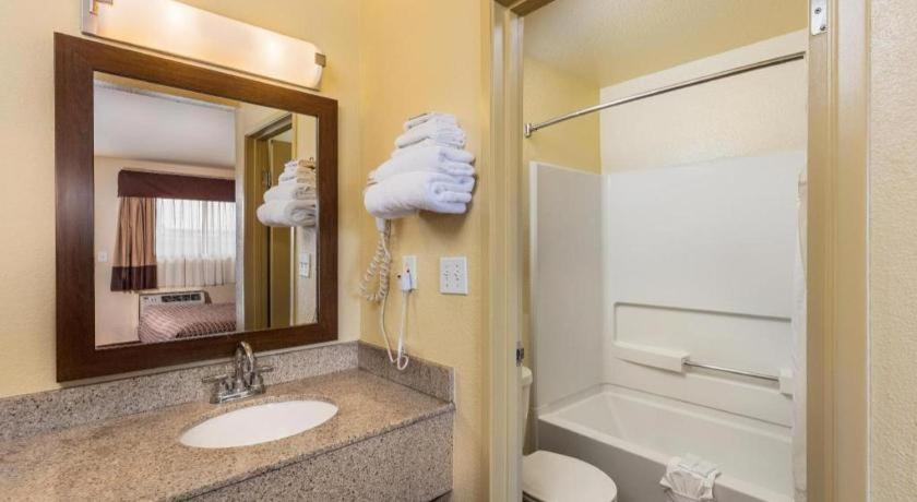 Lemon Heights Inn Tustin Ngoại thất bức ảnh