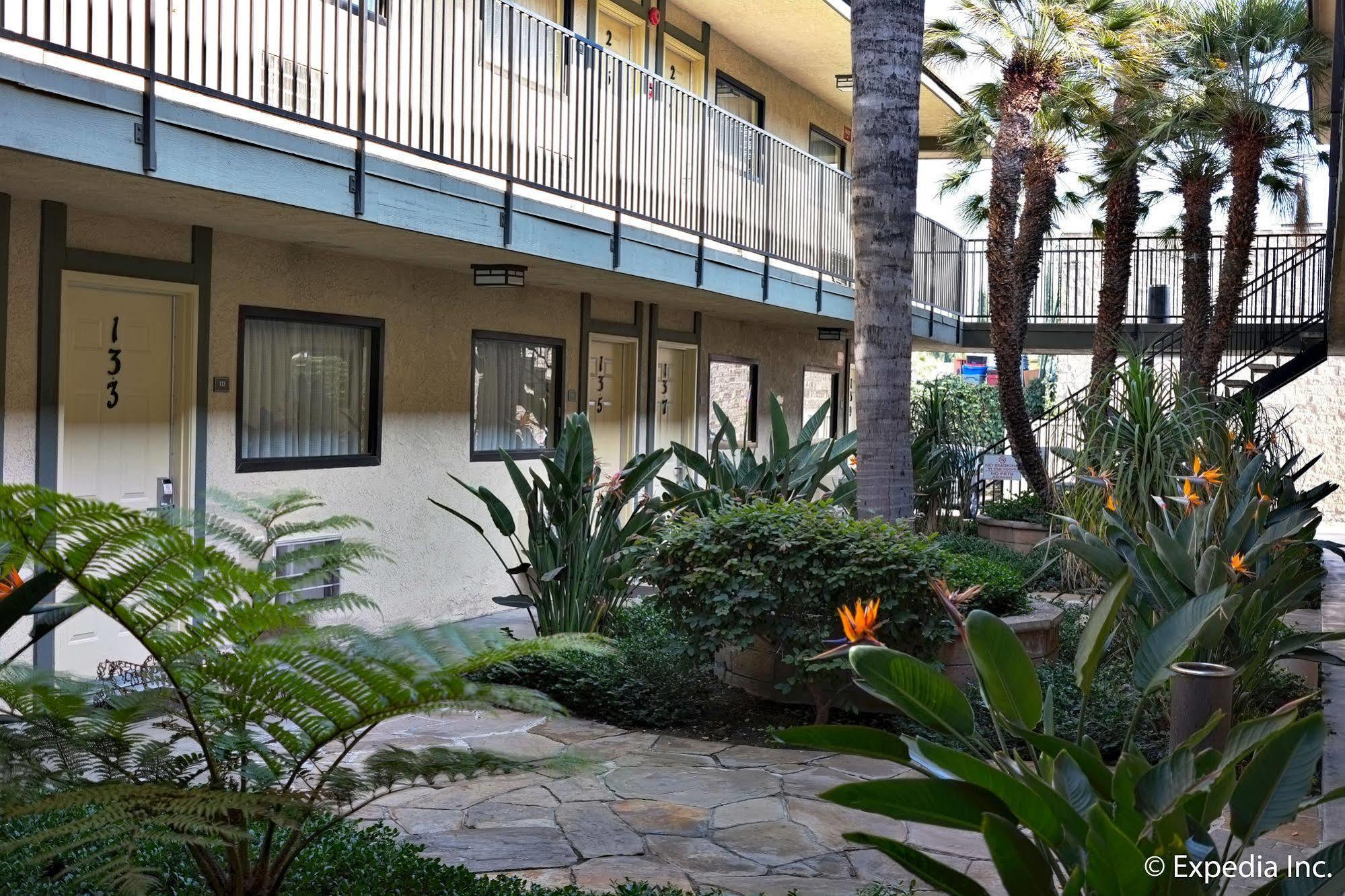 Lemon Heights Inn Tustin Ngoại thất bức ảnh